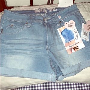 Size 9 YMI Mid Rise Shorts